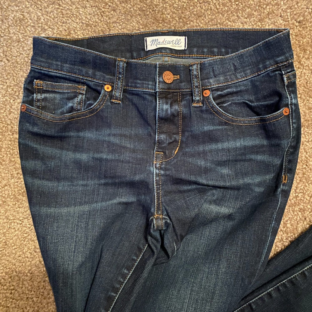 Madewell Women's Skinny Jeans in Dark Blue Wash - Picture 3 of 7